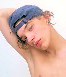  Bluelines Twink Tube 422 5e5f5b484c49d.jpg