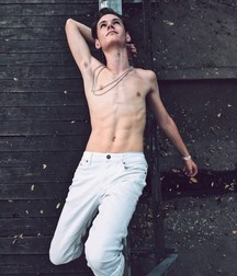  Bluelines Twink Tube 427a 5e617cff68165.jpg