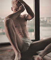  Bluelines Twink Tube 439 5e617e216c403.jpg