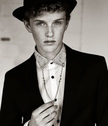 Bluelines Twink Tube 447 5e680c2335f63.jpg
