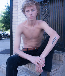  Bluelines Twink Tube 481 5e826098d49c2.jpg