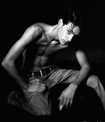  Bluelines Twink Tube 482 5e84a604bdd27.jpg