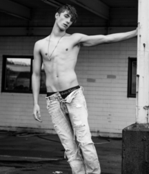  Bluelines Twink Tube 483 5e84a6e7a23f5.png
