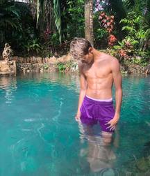 Bluelines Twink Tube 484 5e850b3b6af87.jpg