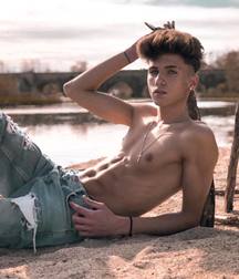  Bluelines Twink Tube 496 5e8d4b09eaa59.jpg
