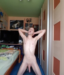  Bluelines Twink Tube 500 5e90e8562ec75.jpg