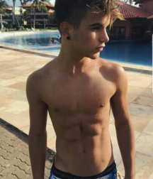 Bluelines Twink Tube 553 5eaba749153a0.png