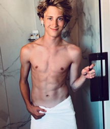 Bluelines Twink Tube 553 5eaba765377c5.png