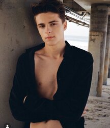  Bluelines Twink Tube 554 5eaecdb7b8f03.jpg