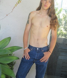 Bluelines Twink Tube 557 5eaecff45aa81.jpg