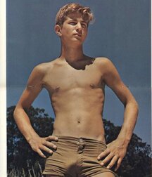  Bluelines Twink Tube 575 5eb5389ee6bab.jpg