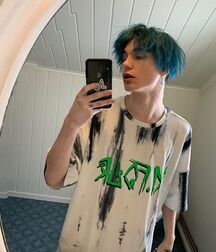  Bluelines Twink Tube 583 5eb83a773830a.jpg