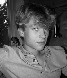  Bluelines Twink Tube 583 5eb83a790683c.jpg