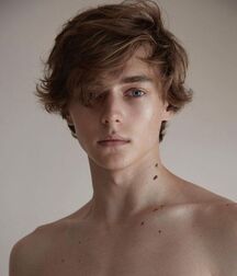  Bluelines Twink Tube 494
