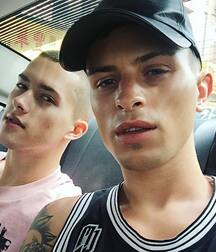  Bluelines Twink Tube 610 5ec00550f24a6.jpg