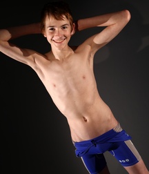  Bluelines Twink Tube 628 5ec7d182cdef9.jpg