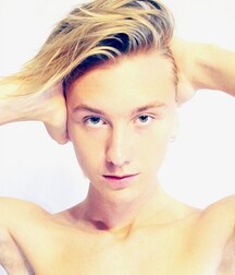  Bluelines Twink Tube 630 5ec7d29f02162.jpg