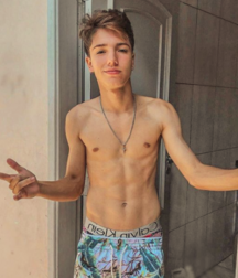 Bluelines Twink Tube 640 5ec9424791e71.png