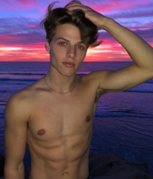 Bluelines Twink Tube 640 5ec9425611e0b.png