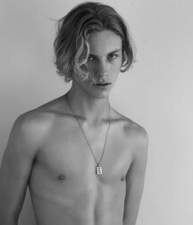 Bluelines Twink Tube 676 5ed29e3a0f87f.jpg