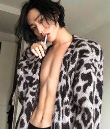 Bluelines Twink Tube 677 5ed29ea384c25.jpg