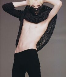 Bluelines Twink Tube 679 5ed29f5322a30.jpg
