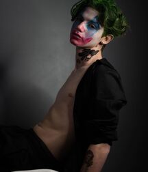 Bluelines Twink Tube 679 5ed29f73028fe.jpg