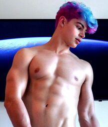  Bluelines Twink Tube 685 5ed539618b418.jpg