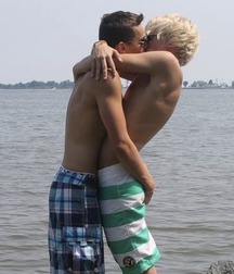 Bluelines Twink Tube 698 5ed6ec6283d71.jpg