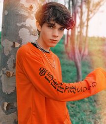 Bluelines Twink Tube 694 5ed6ece47087c.jpg