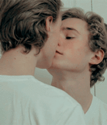 Bluelines Boys From SKAM  5f0487289e5ed.gif