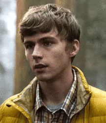 Miles Heizer Kissing Boys Porn  5f1715ffc0cb7.gif