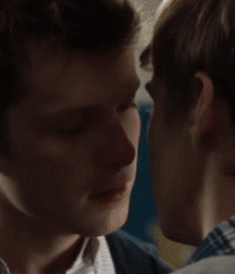 Miles Heizer Kissing Boys Porn  5f171621afc59.gif