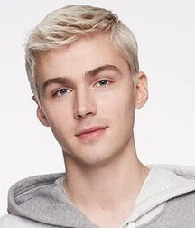 Miles Heizer Kissing Boys Porn  5f17163e8a606.jpg
