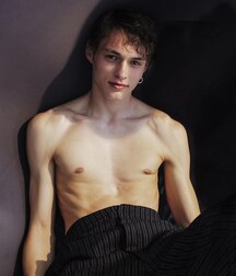 Bluelines 944 Gay Tube 5f3173d4bbf29.jpg