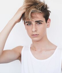 Hot Boys 18 sexy and cute Gay Tube mix selfies 5f6e1051efdd9.jpg