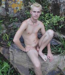 Drop Dead Sexy Gay Tube 5f8690b0e42ca.jpg