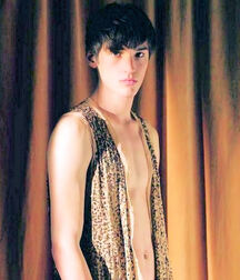 Gorgeous Mixed Gay Tube 5f86913eb291d.jpg