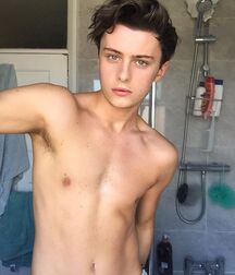 Hot Boys 50 Show Off  Gay Tube 5f998dc02f767.jpg