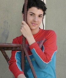 Hernan Cute Curly Haired Boy Gay Tube 5fa6ca56243da.jpg