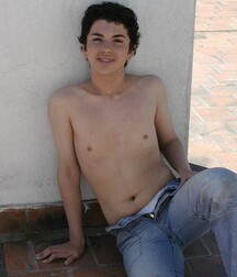 Hernan Cute Curly Haired Boy Gay Tube 5fa6ca60bea35.jpg