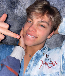 Bluelines 1136 Just Cute Boys Gay Tube 5fc3d64eb067b.jpg