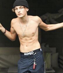 Bluelines Gay Tube 1140 Cute Boys  5fc3d902b1bdc.jpg