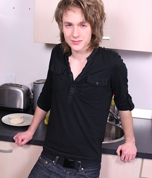 James Hot Long Haired Gay Boy Porn  5fe22632c0577.jpg