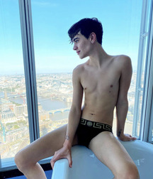 Bluelines 1172 Selfie Boys Gay Tube 5fe762ebf1504.jpg