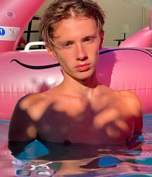Fabian Hot Insta Boy Gay Tube 5fe8bd7ef159a.jpg