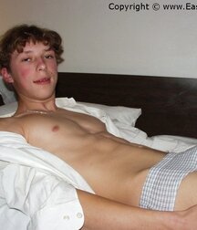 Brandon Young and Older Teen Porn 5ff0bec149681.jpg