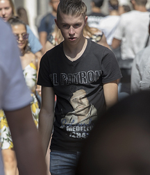 Tube Twinks On Line 13   6041125d7959a.jpg