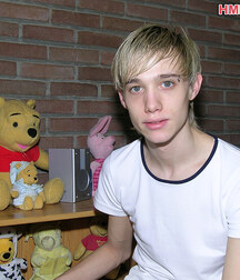 Handsome Boy Porn Gay Tube 604a3c10480c6.jpg