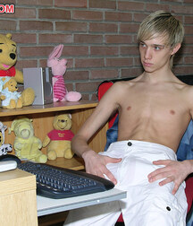 Handsome Boy Porn Gay Tube 604a3cc99c456.jpg